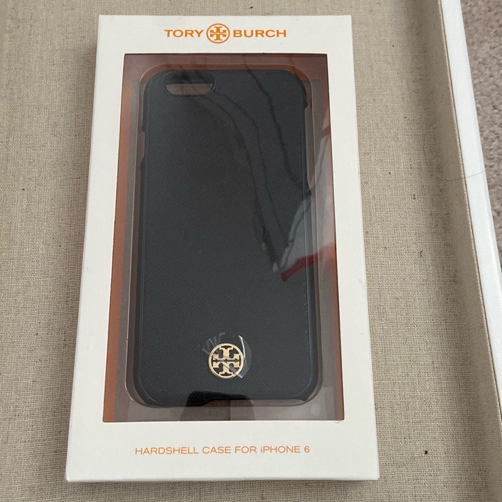 Tory Burch Hardshell Case for iPhone 6